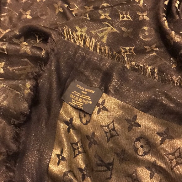 Louis Vuitton Long Scarf - Picture 3 of 3
